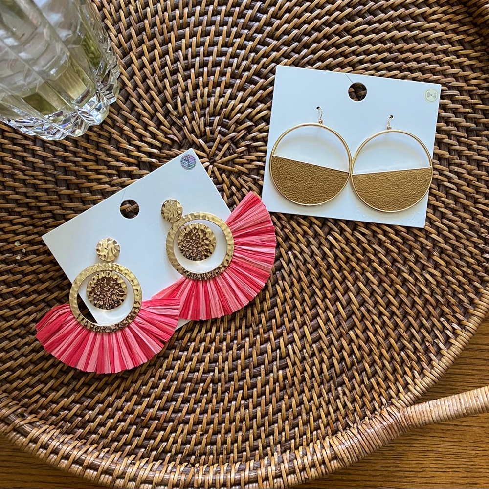 2 PAIRS Earrings